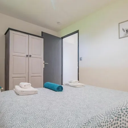 בית נופש Manoir Les Touches - Doué-la-Fontaine