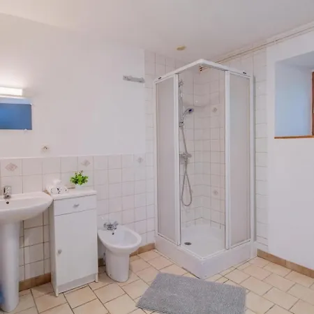 בית נופש Manoir Les Touches - Doué-la-Fontaine