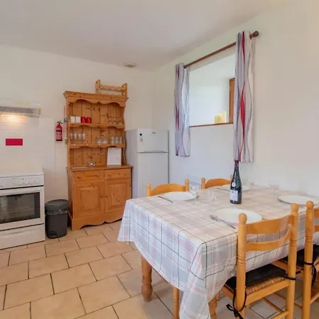 Manoir Les Touches - *